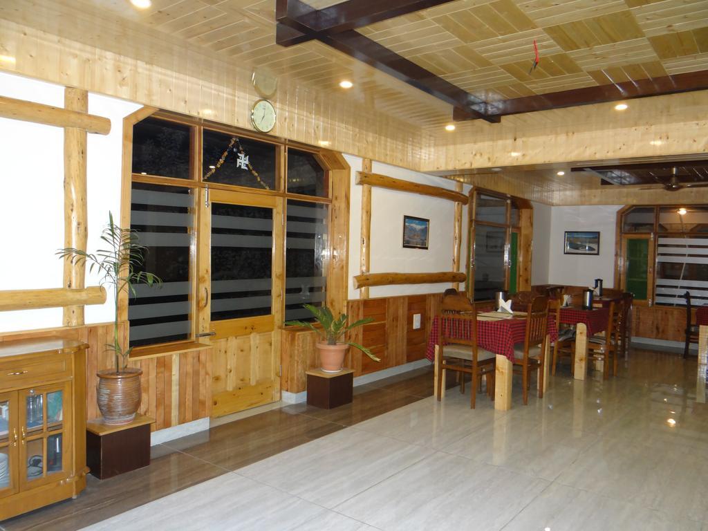 Hotel Mountain Trail Manali Luaran gambar
