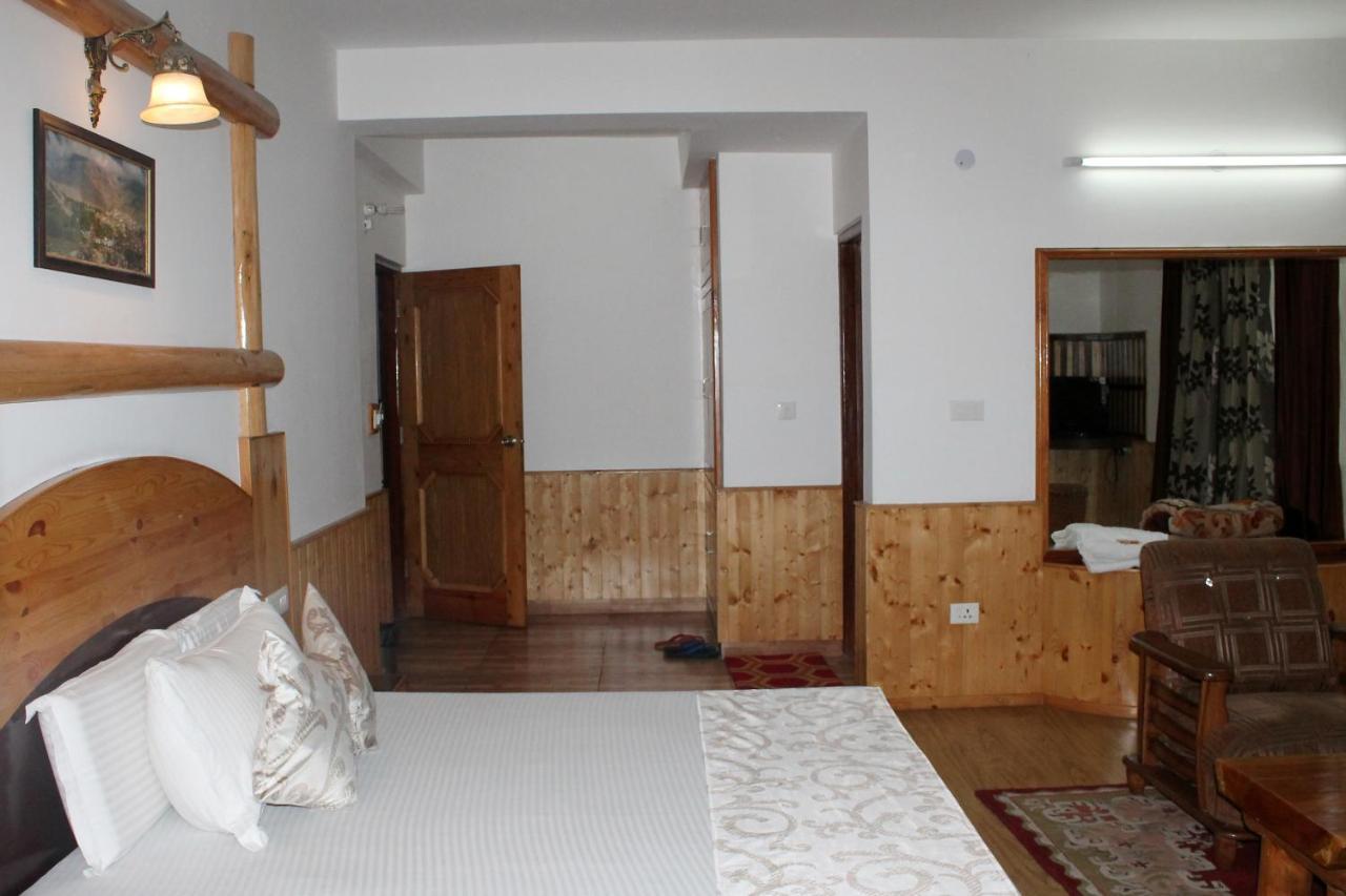 Hotel Mountain Trail Manali Luaran gambar